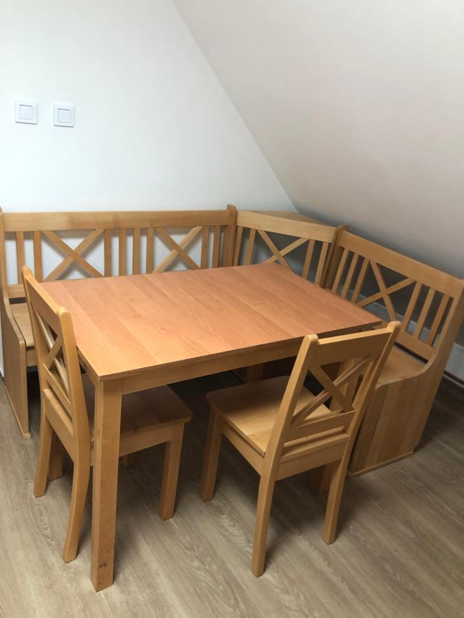 קרלובה סטודנקה Apartmany U Vleku - Podkrovni Apartman מראה חיצוני תמונה